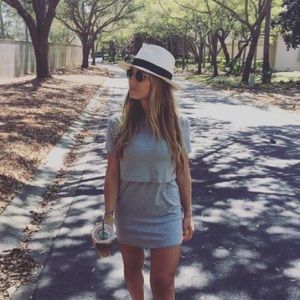 Searching for JESSIE DECKER outfit